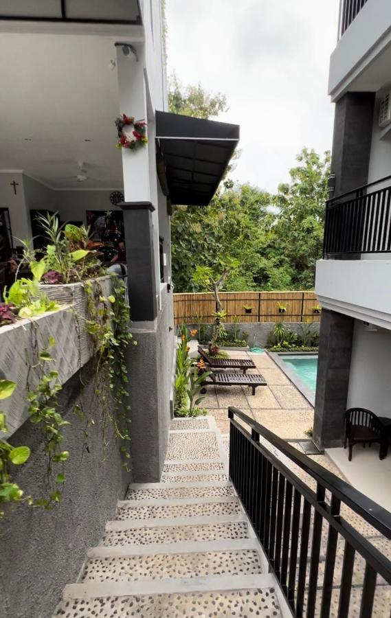Green Hill Inn Jimbaran Εξωτερικό φωτογραφία